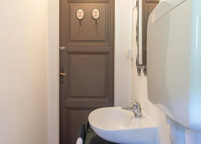 Meri - Vna225 By Interhome * Perledo