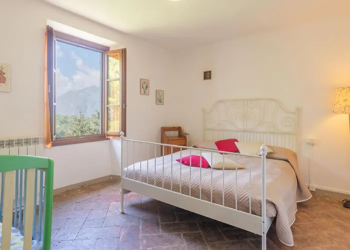 Meri - Vna225 By Interhome * Perledo